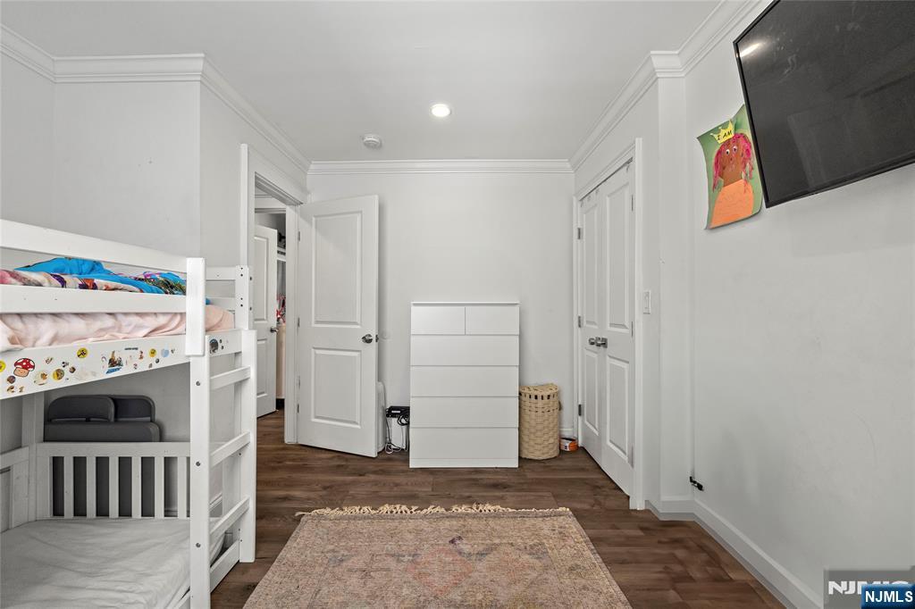 65 Delmar Place Irvington, NJ 07111 - Photo 8 of 11