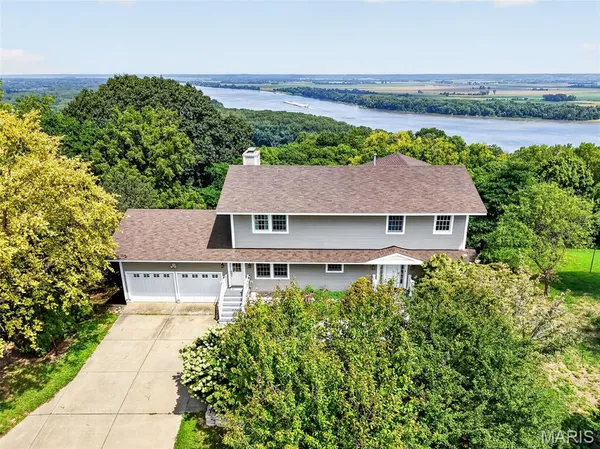 $429,500 | 21716 Pike 9109, Louisiana, MO 63353