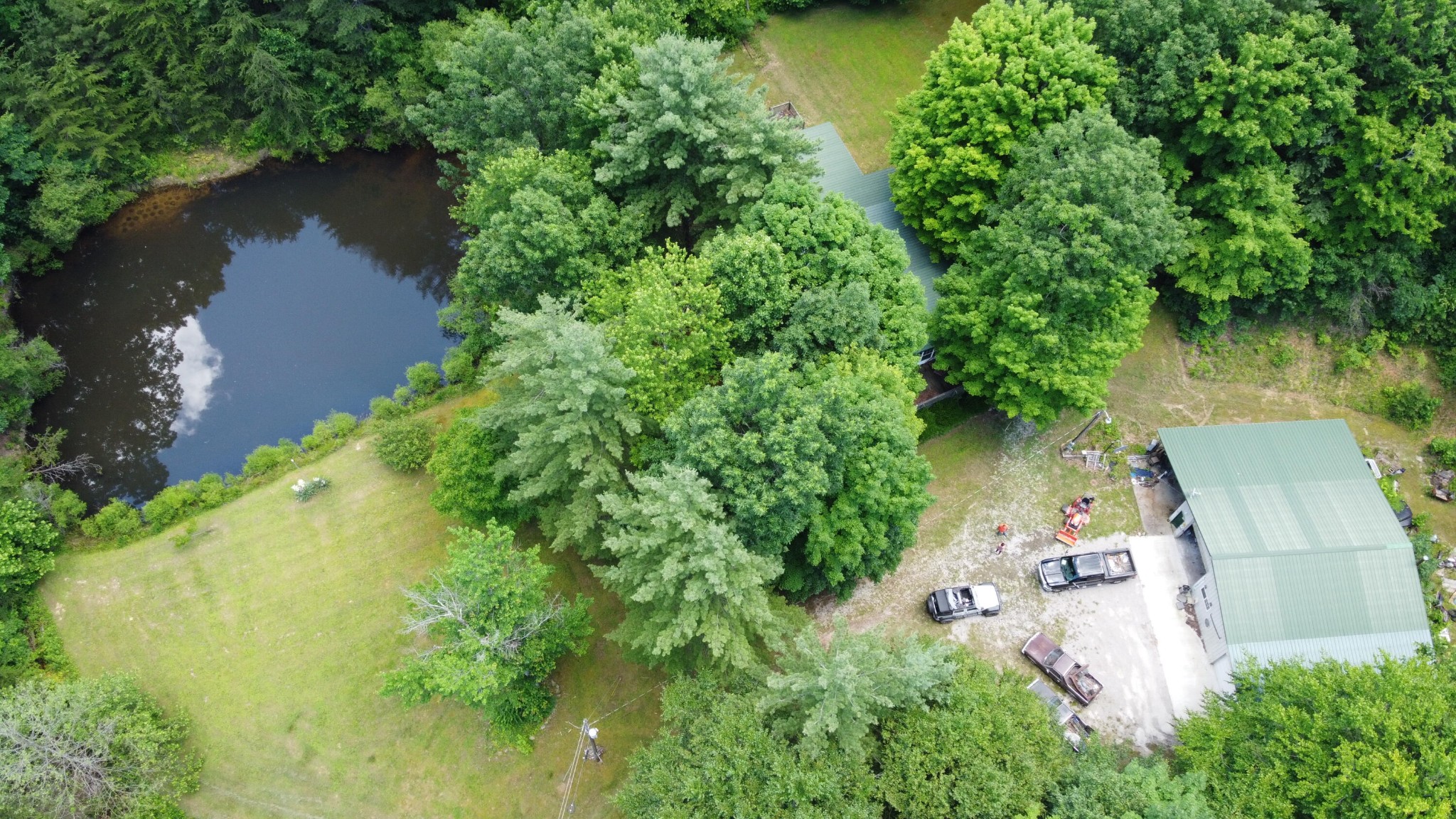 449 Thompson Trail Winfield, TN 37892 - Photo 14 of 20 an aerial view of a house with a yard