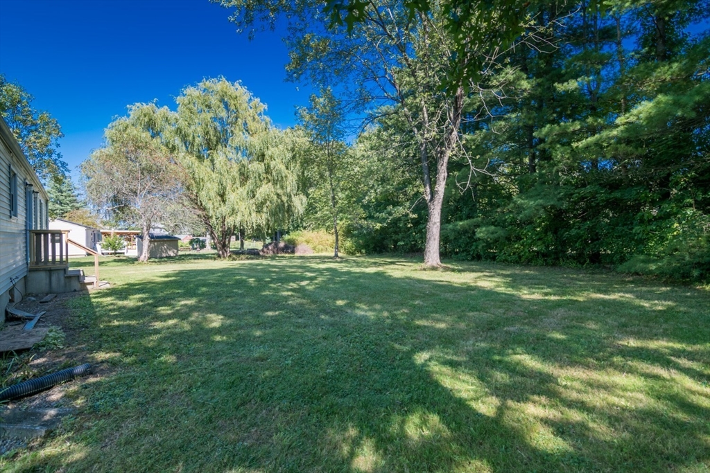 40 Farmington Road Amherst, MA 01002 - Photo 25 of 26 a view of green field