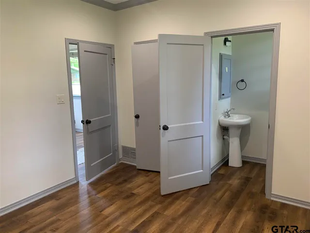 $1,650 | 10205 County Road 272, Tyler, TX 75707