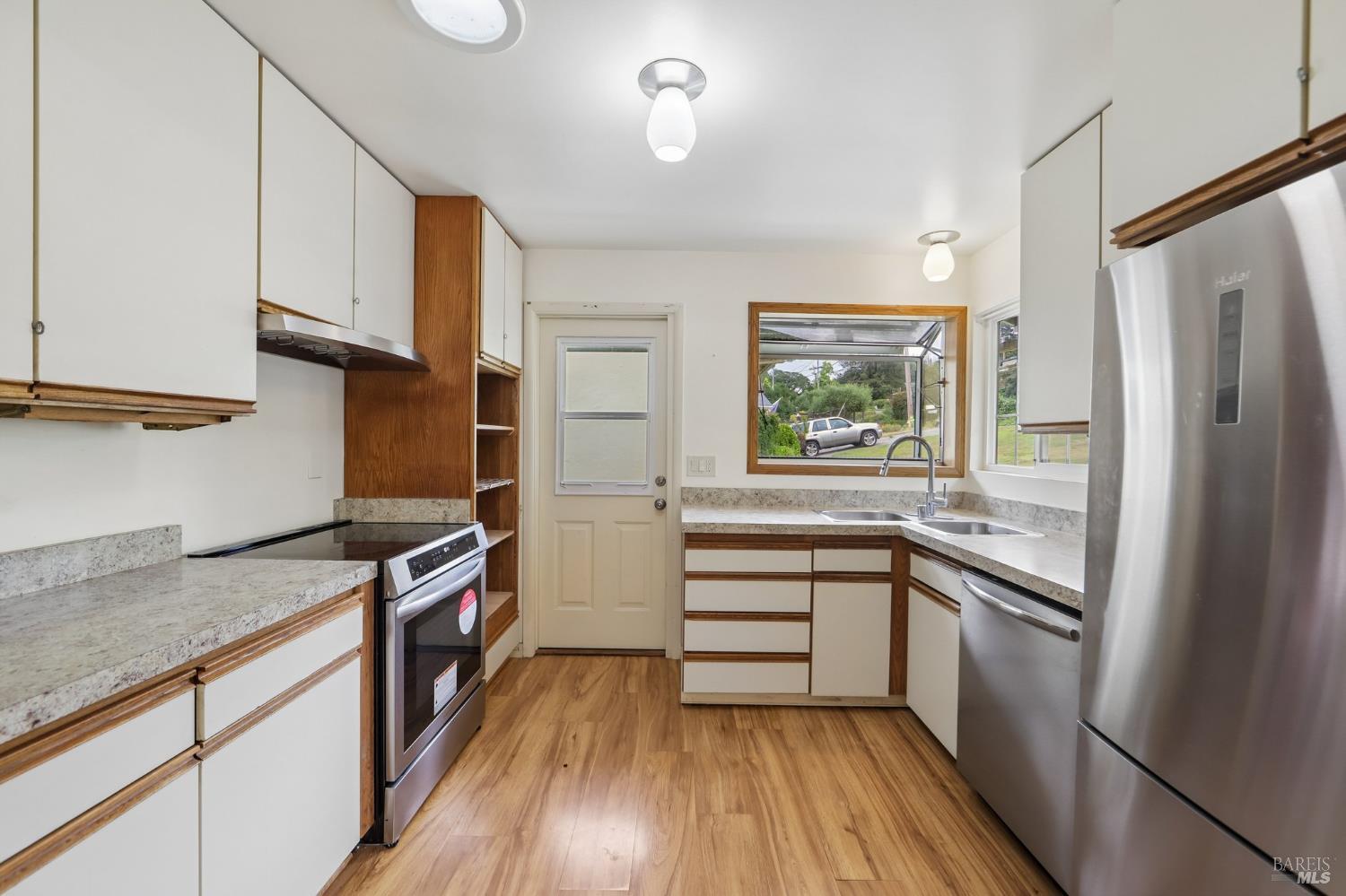 5423 Pepperwood Road Santa Rosa, CA 95409 - Photo 8 of 55