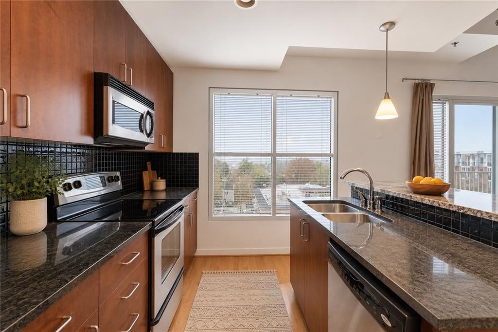 250 Pharr Road Northeast, Unit 514 Atlanta, GA 30305 - Photo 4 of 36