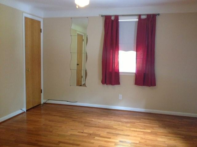 965 Riverside Avenue Adrian, MI 49221 - Photo 13 of 24 Bedroom.