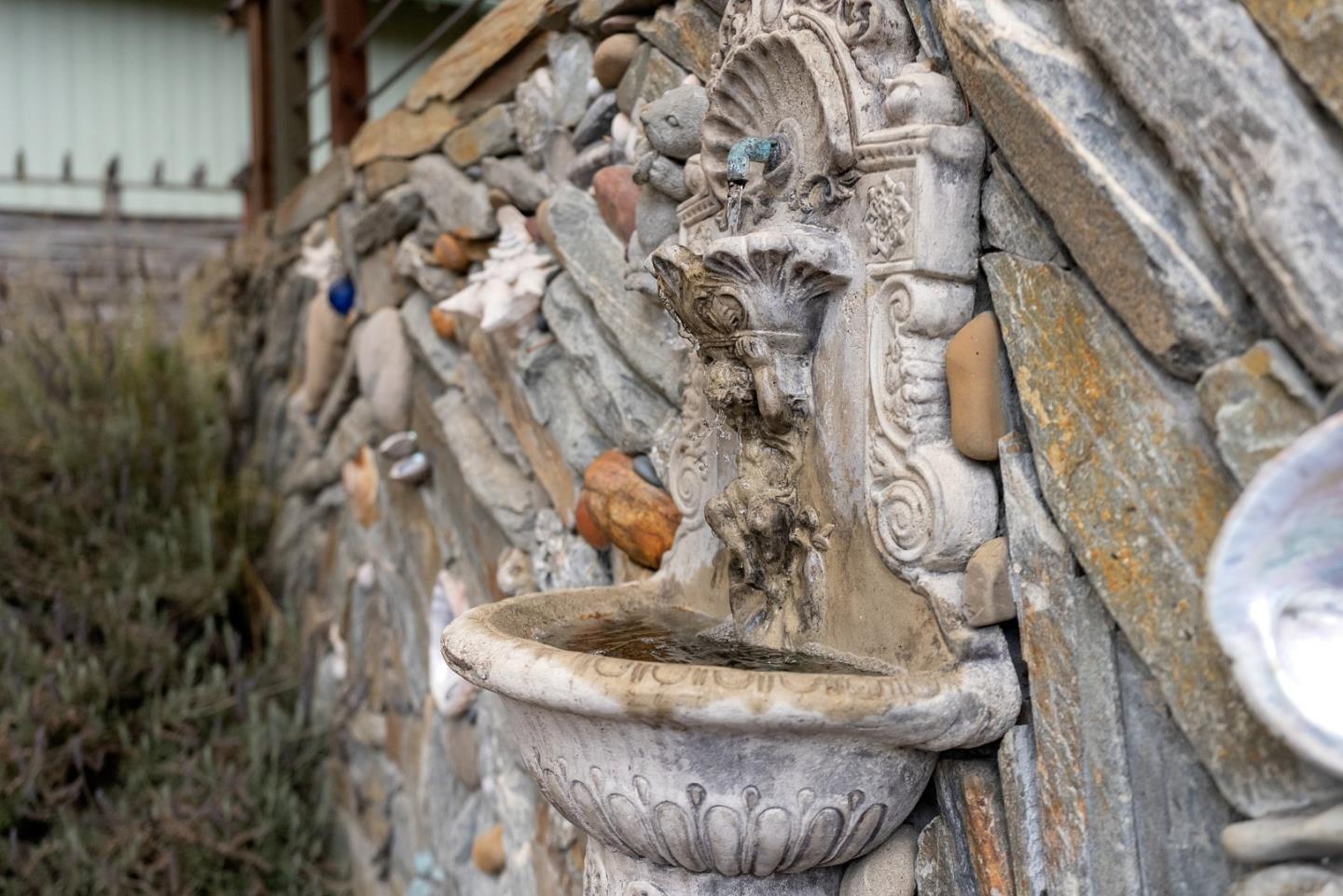 270 Estates Drive Ben Lomond, CA 95005 - Photo 15 of 61 a view of a painting on the wall