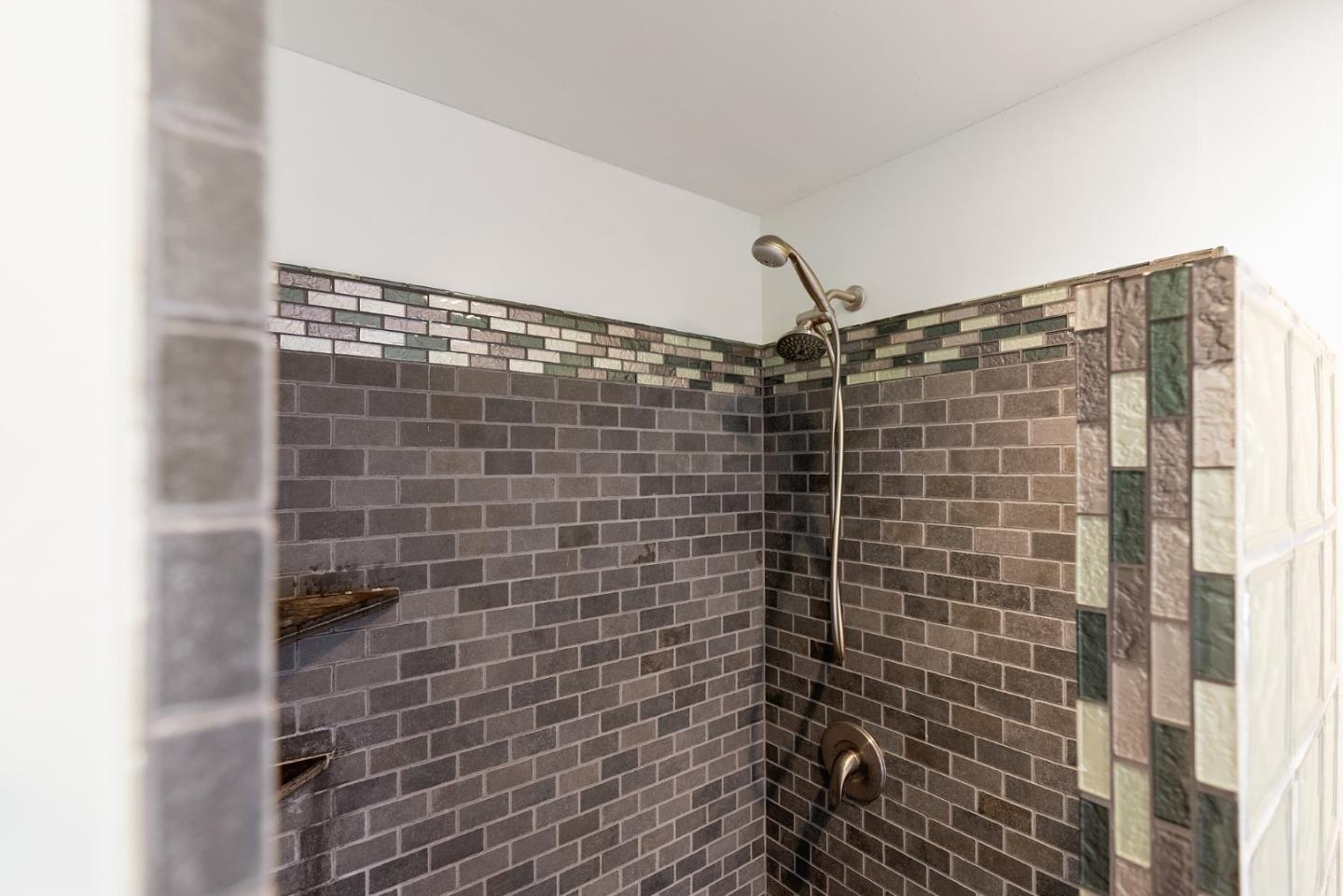 270 Estates Drive Ben Lomond, CA 95005 - Photo 20 of 61 a bathroom with a shower