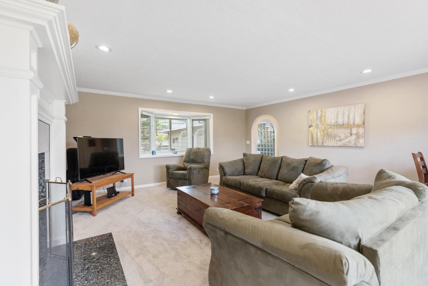 270 Estates Drive Ben Lomond, CA 95005 - Photo 27 of 61 a living room with furniture and a flat screen tv