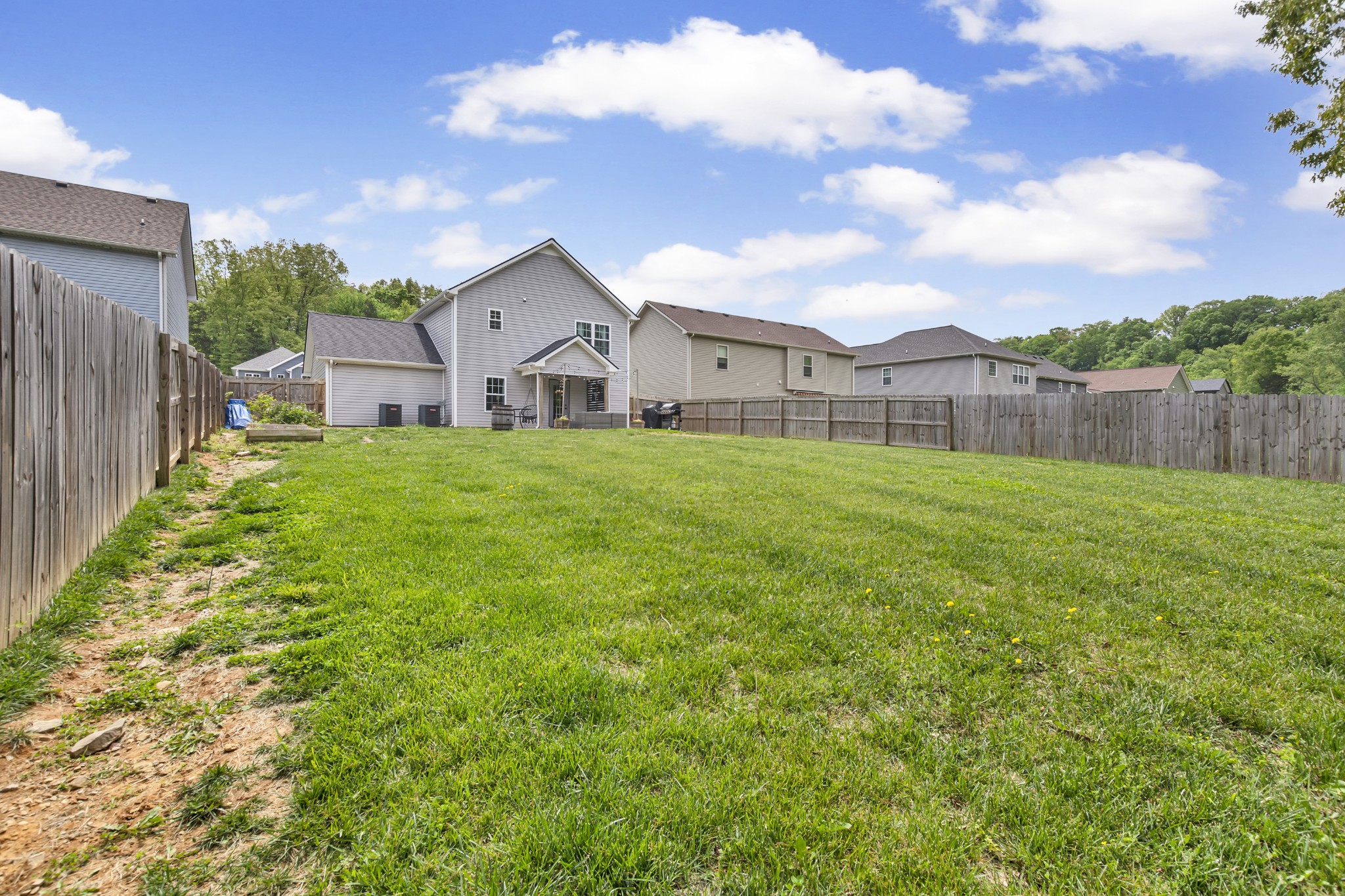 1669 Rains Road Clarksville, TN 37042 - Photo 32 of 39 Gallery Image 32