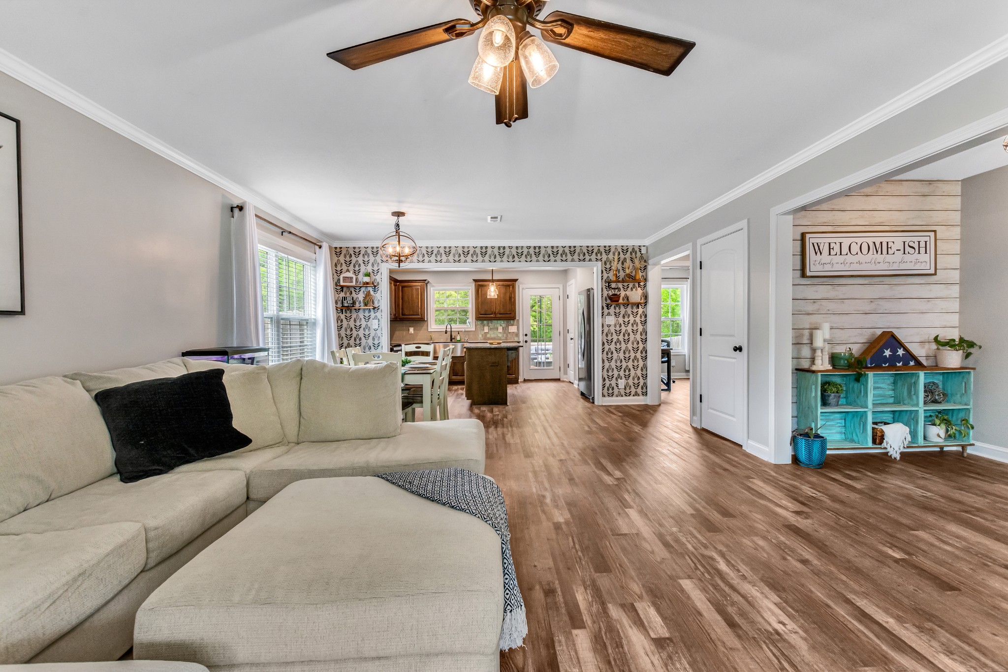 1669 Rains Road Clarksville, TN 37042 - Photo 6 of 39 Gallery Image 6