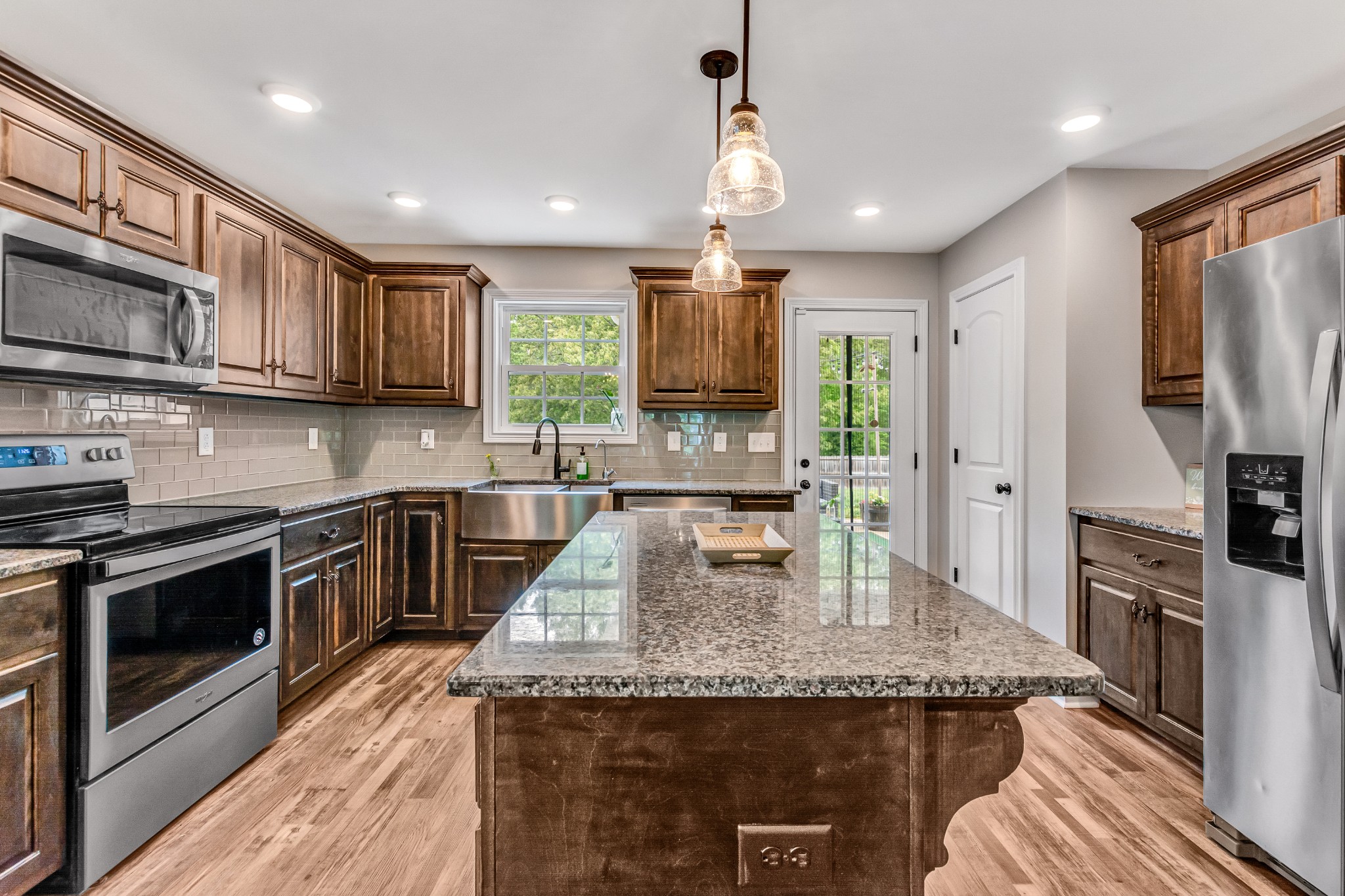 1669 Rains Road Clarksville, TN 37042 - Photo 8 of 39 Gallery Image 8