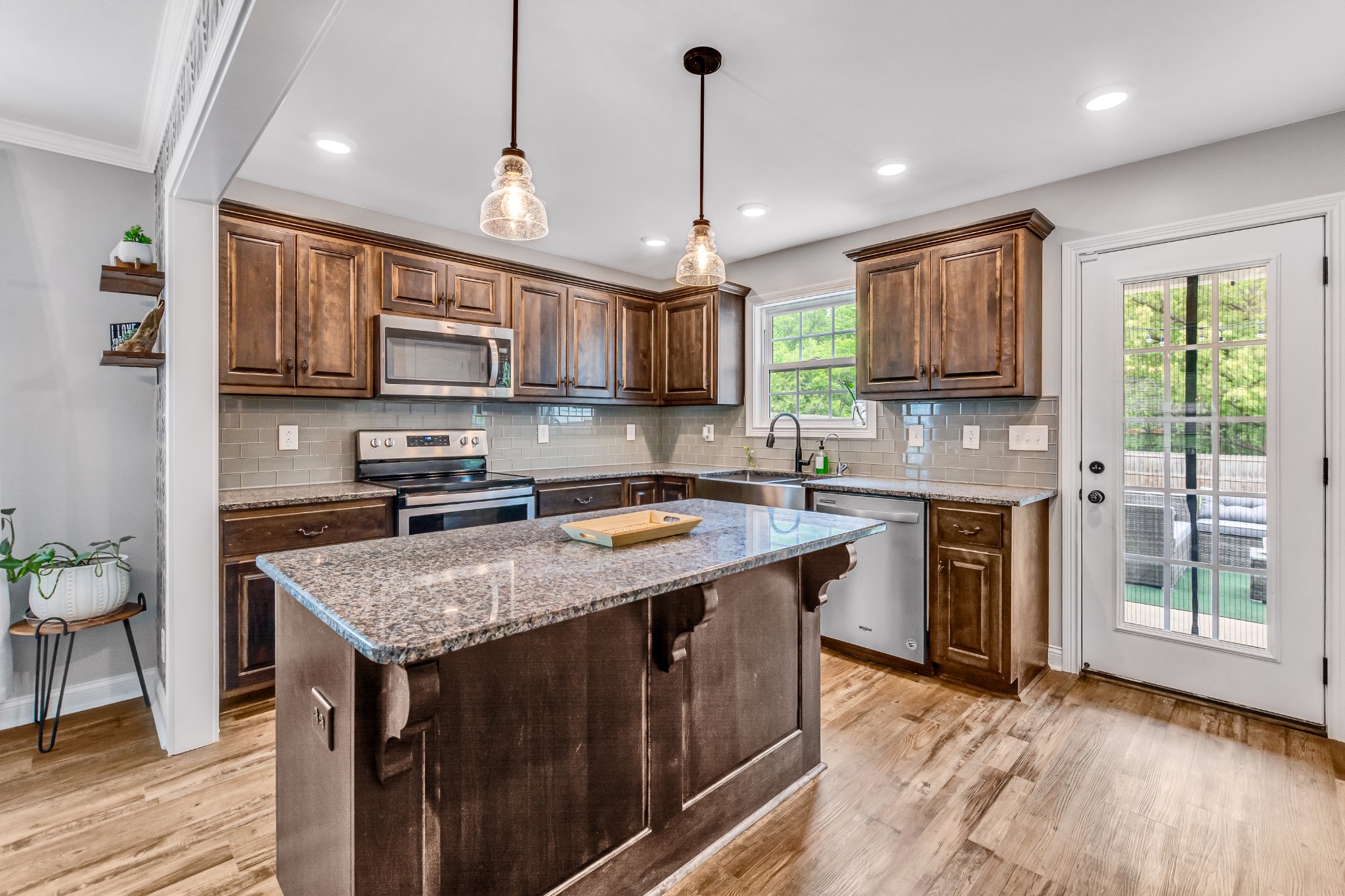 1669 Rains Road Clarksville, TN 37042 - Photo 9 of 39 Gallery Image 9