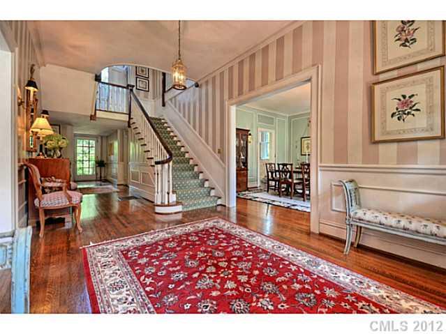 1710 Queens Road Charlotte, NC 28207 - Photo 2 of 16 Gallery Image 2