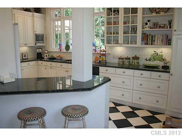 1710 Queens Road Charlotte, NC 28207 - Photo 6 of 16 Gallery Image 6