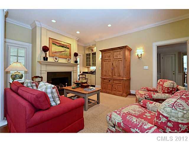1710 Queens Road Charlotte, NC 28207 - Photo 8 of 16 Gallery Image 8