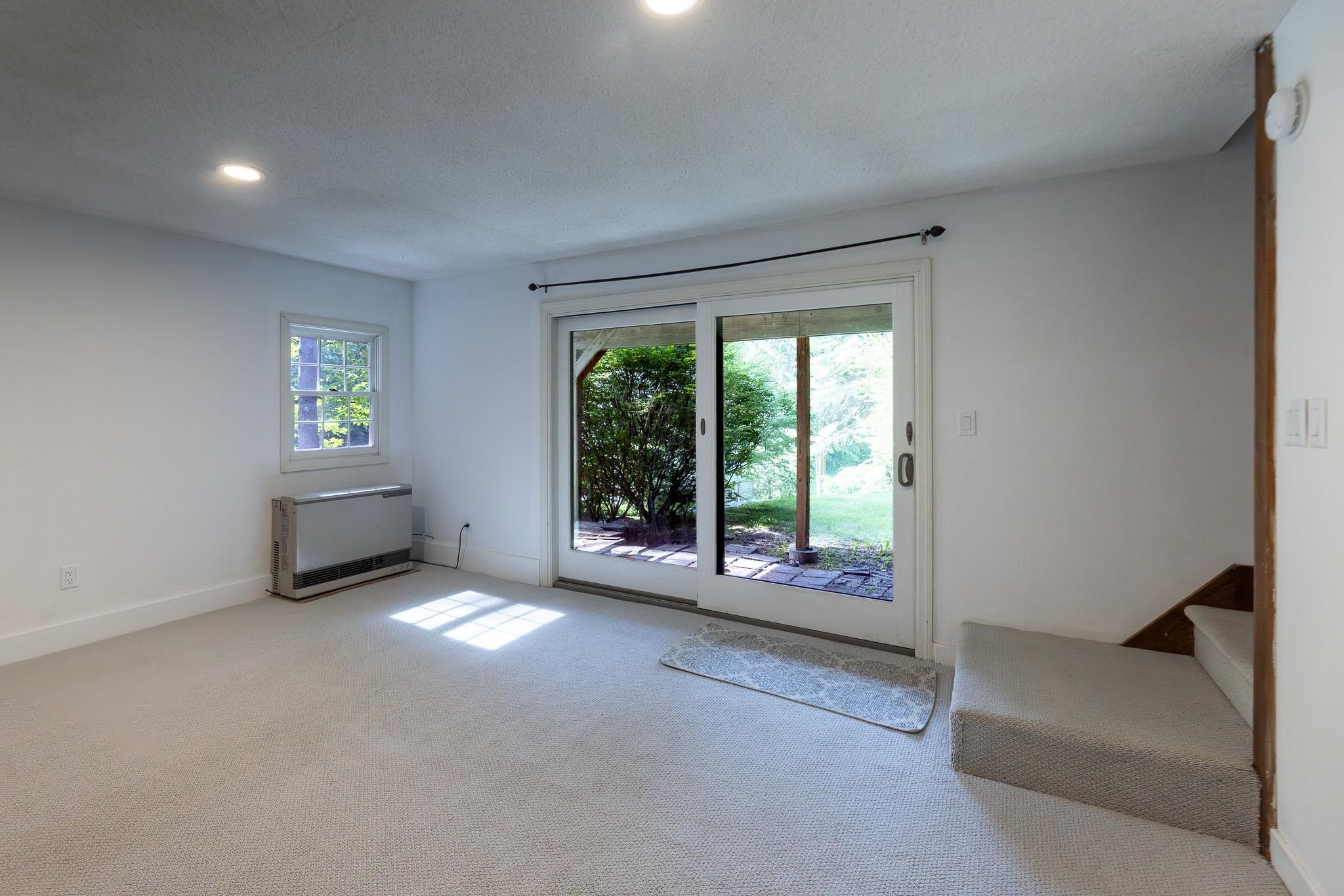 826 Hard Road, Unit B4 Hartford, VT 05059 - Photo 14 of 23