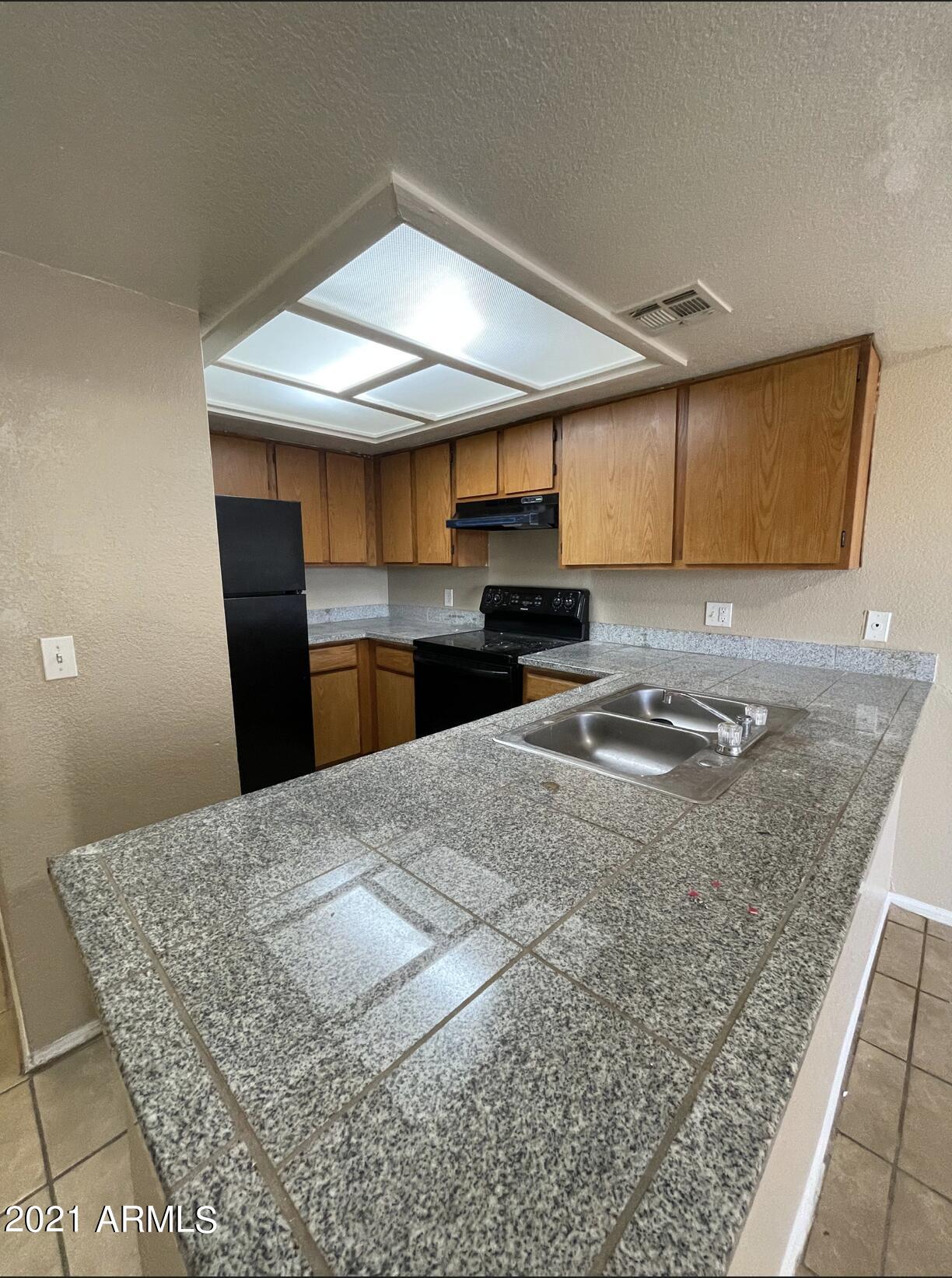 4242 North 69th Lane, Unit 1333 Phoenix, AZ 85033 - Photo 8 of 12 Screen Shot 2021-12-02 at 11.40.44 AM