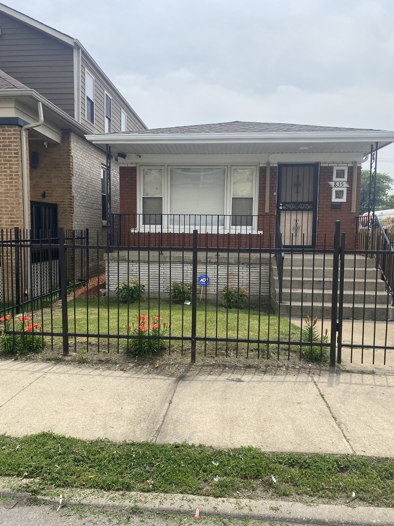 835 East 87th Street Chicago, IL 60619 - Photo 1 of 1
