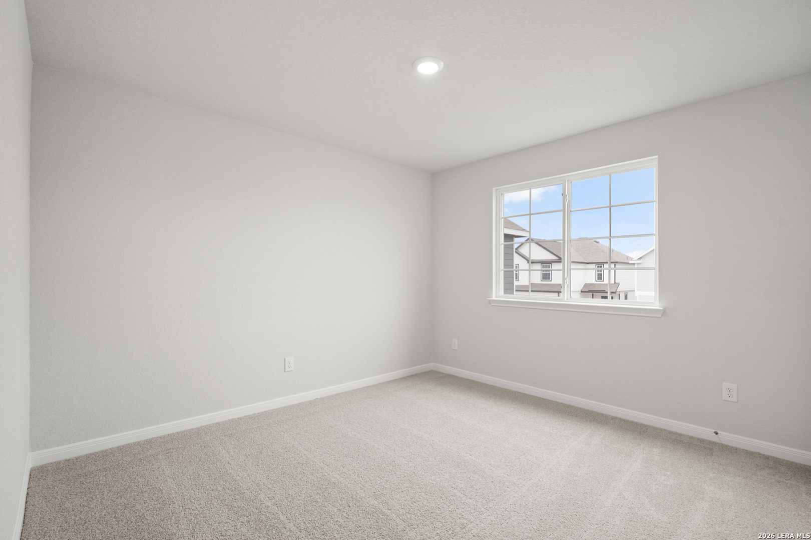 13627 Helton Pass St. Hedwig, TX 78152 - Photo 21 of 33 an empty room with windows