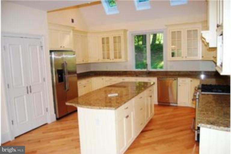 4627 Deer Spring Road Frederick, MD 21703 - Photo 3 of 20 Kitchen