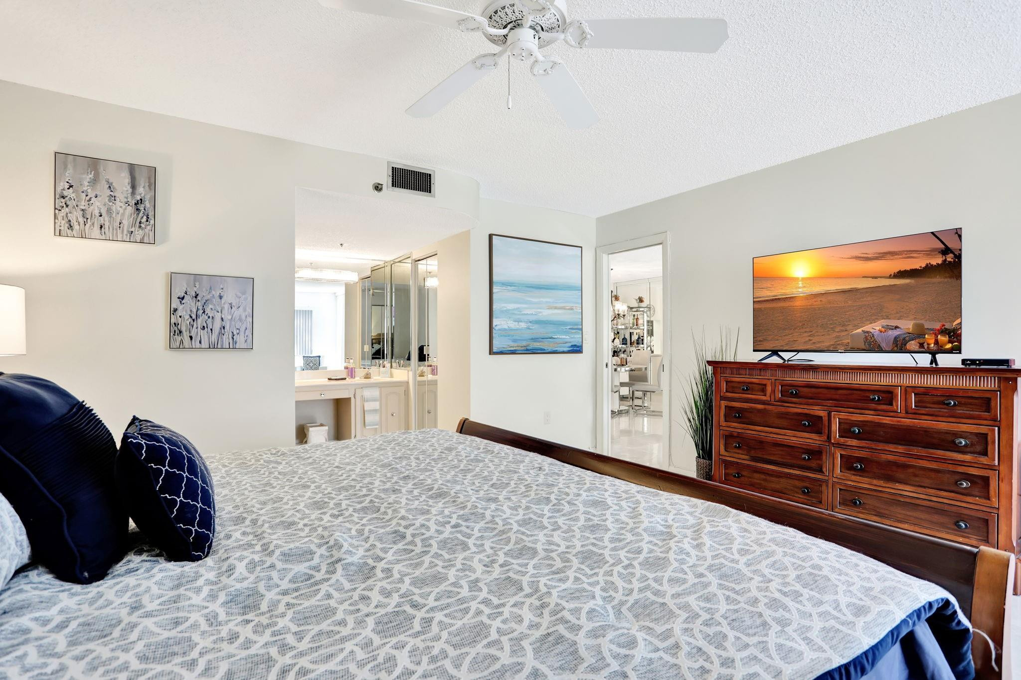 3910 Inverrary Boulevard, Unit 207B Lauderhill, FL 33319 - Photo 18 of 29 Photo 18