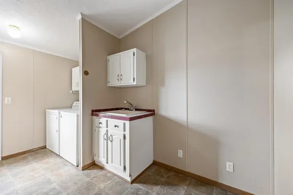 a view of utility room