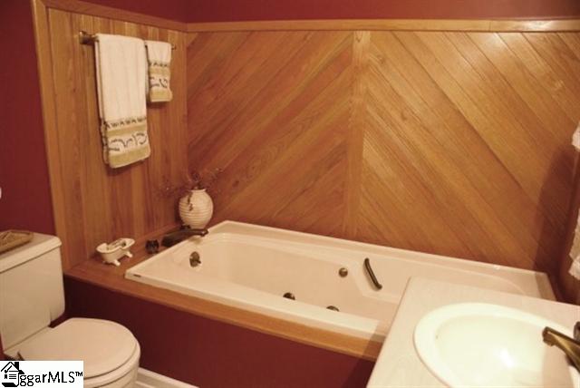 714 East Curtis Street Simpsonville, SC 29681 - Photo 12 of 24