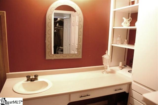 714 East Curtis Street Simpsonville, SC 29681 - Photo 13 of 24