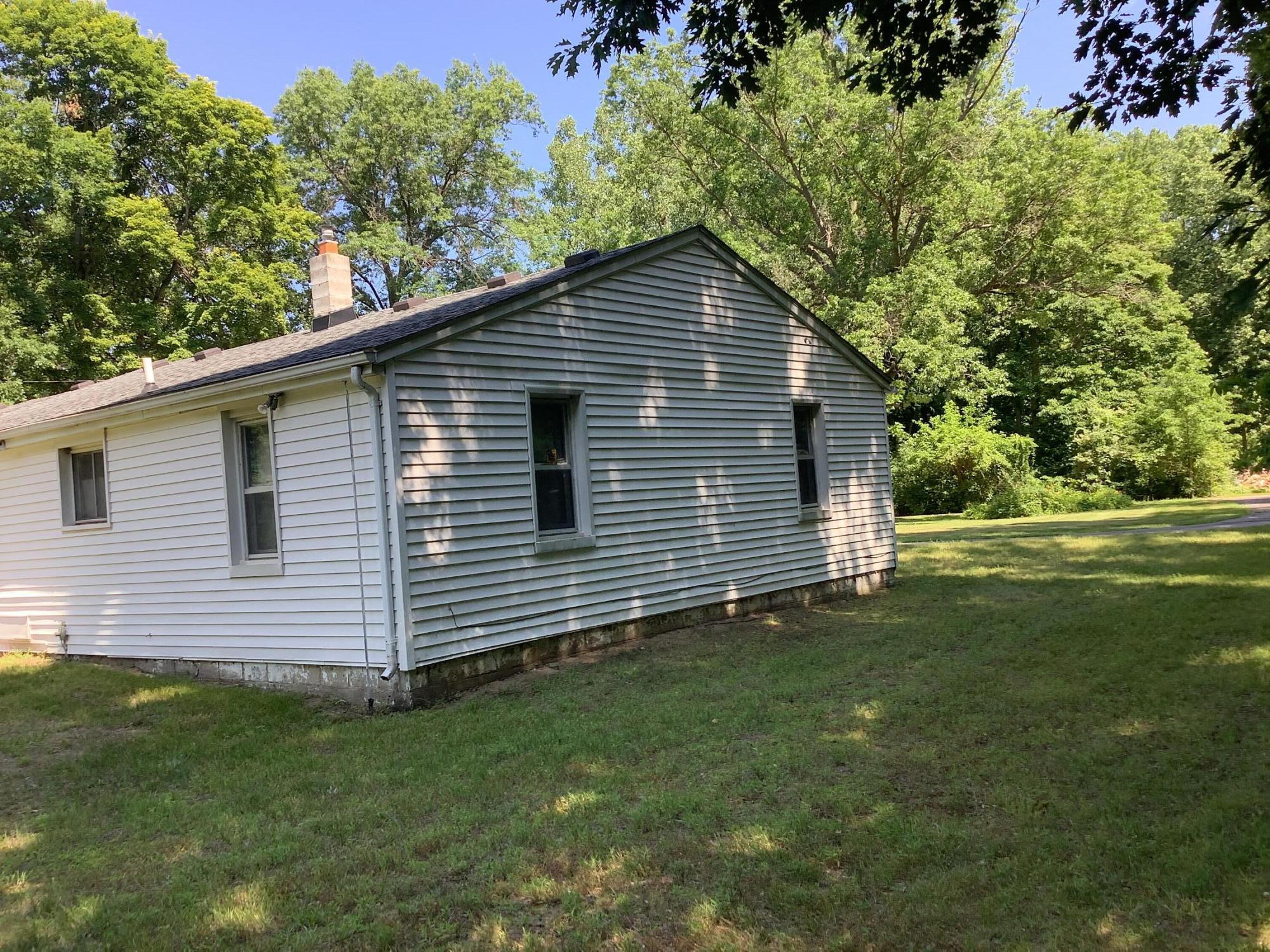 44481 Dunn Road Belleville, MI 48111 - Photo 7 of 68 IMG_1324