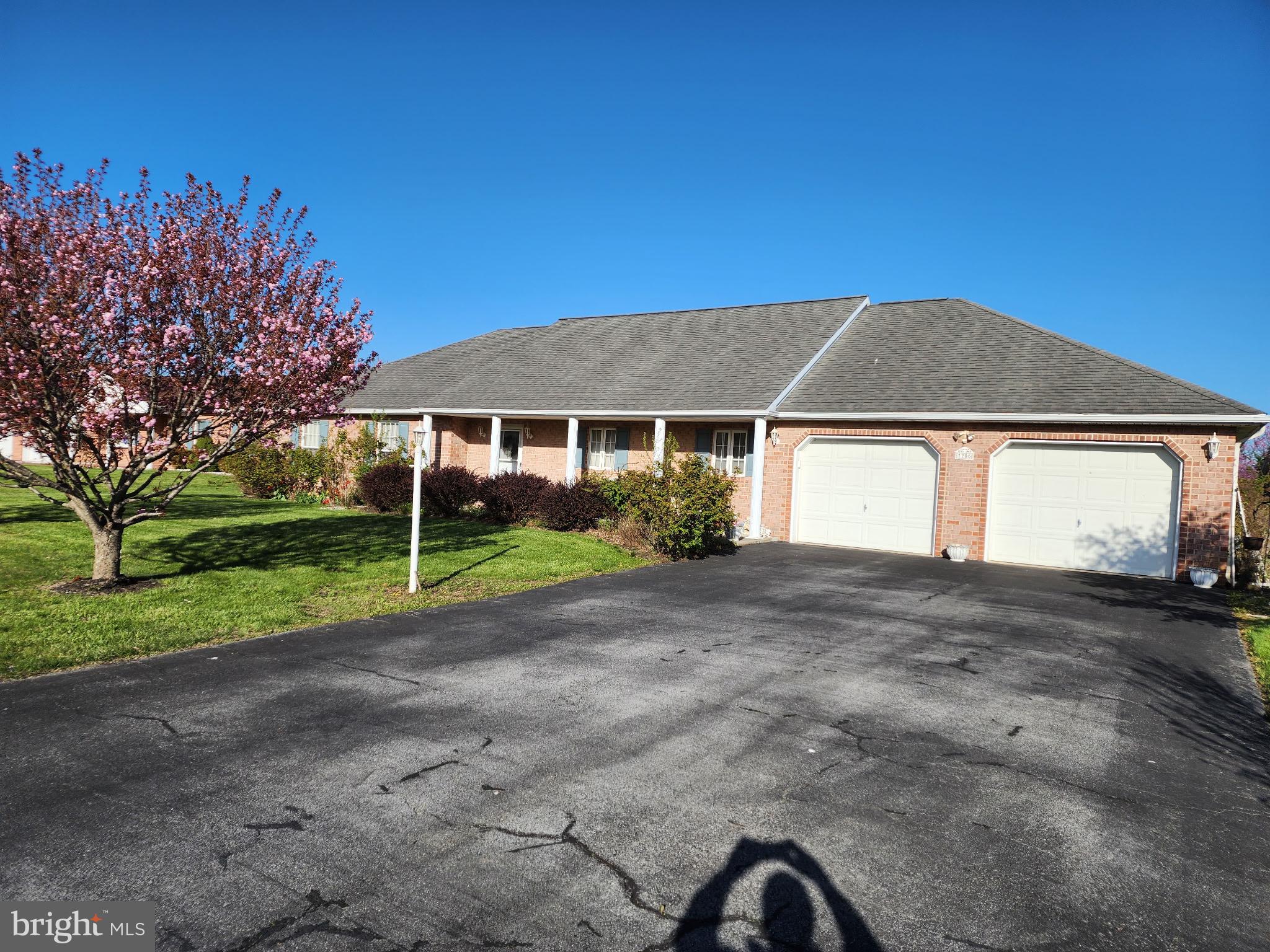 1206 Rabbit Court Hagerstown, MD 21740 - Photo 2 of 35 Welcome Home to one level living!!