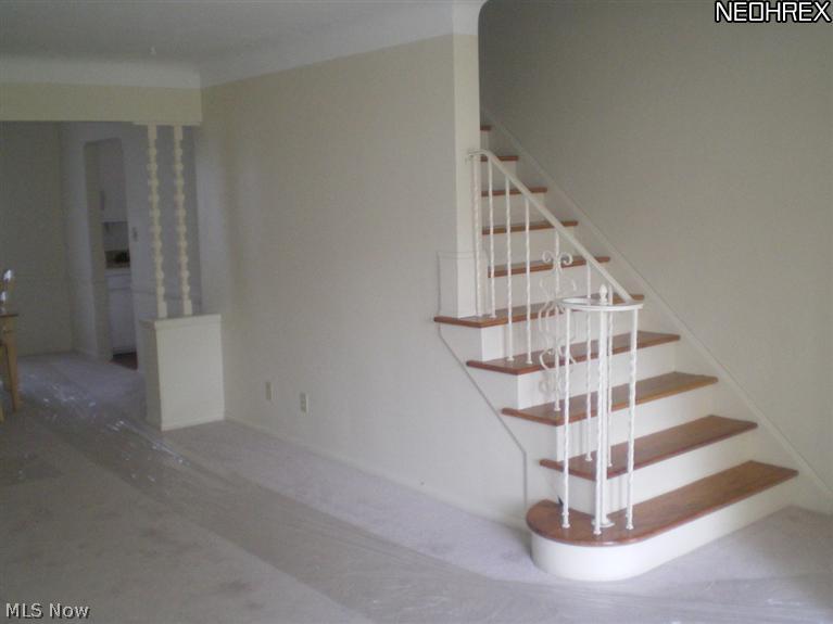 4099 Lowden Road South Euclid, OH 44121 - Photo 4 of 15