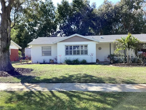$524,900 | 3022 Poinciana Drive, Naples, FL 34105