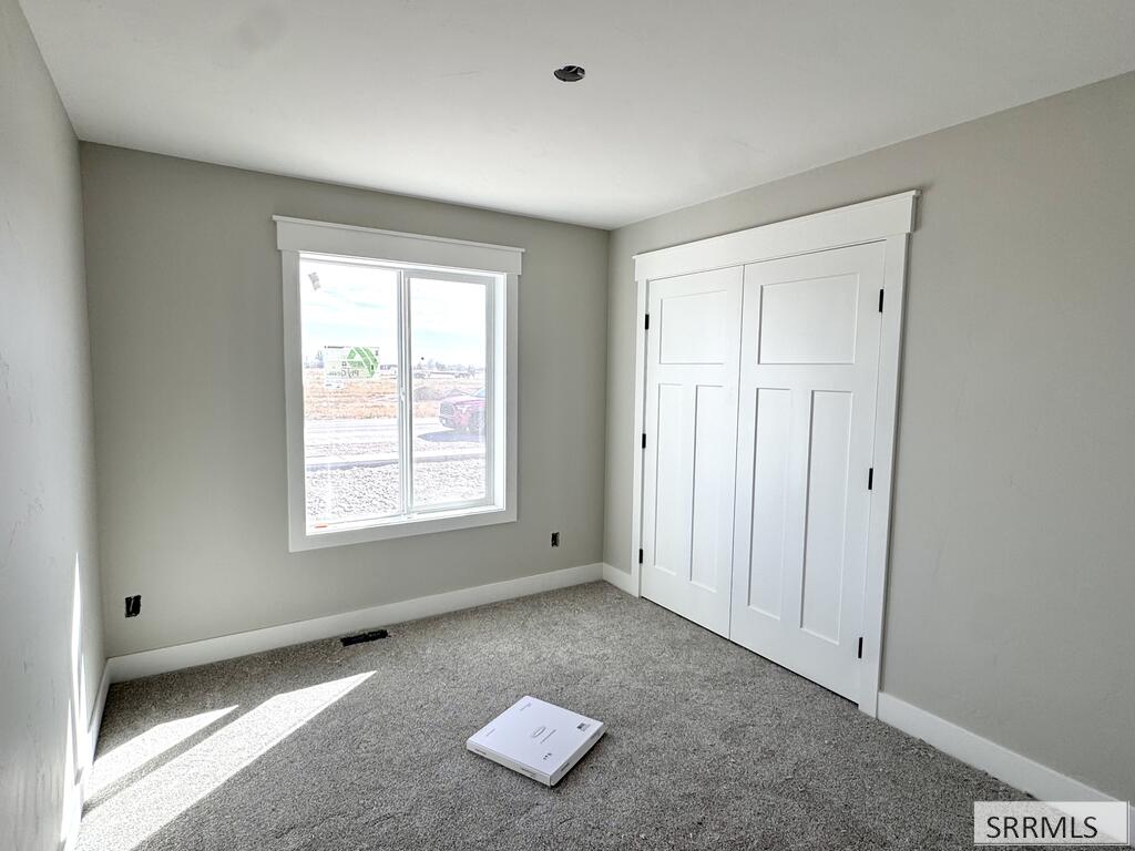 4049 East 146 North Rigby, ID 83442 - Photo 18 of 21 Primary Bathroom