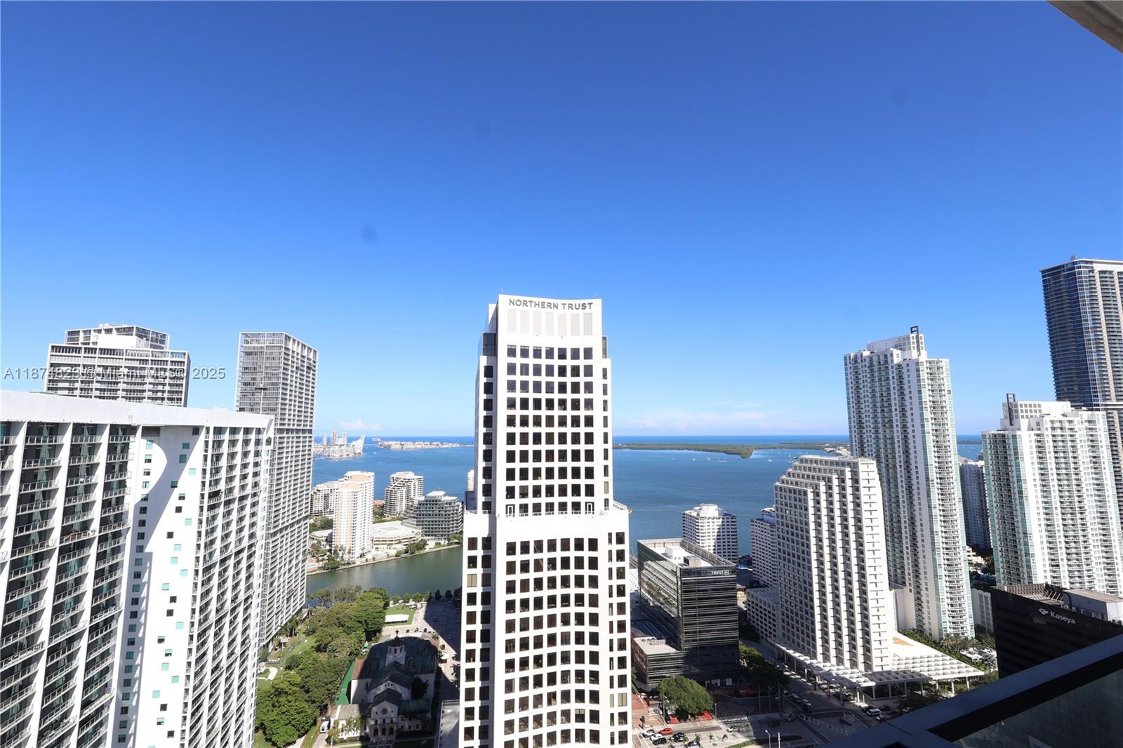 68 Southeast 6th Street, Unit 3607 Miami, FL 33131 - Photo 8 of 29 a view of balcony with couch