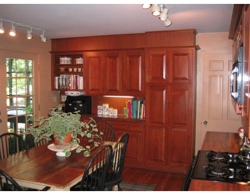 170 King Caesar Road Duxbury, MA 02332 - Photo 7 of 16