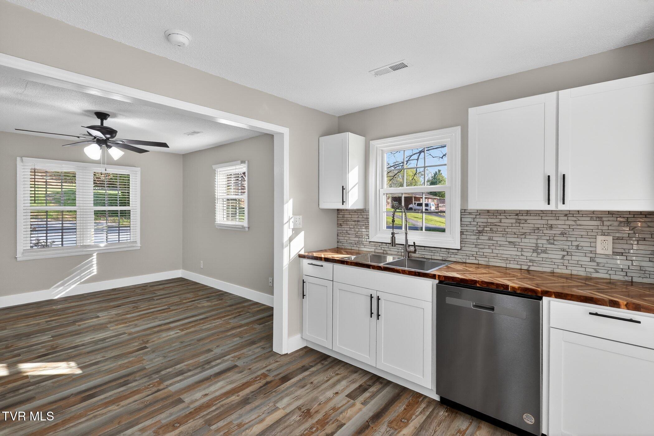 1116 Berry Road Elizabethton, TN 37643 - Photo 11 of 38 1116-Berry-Rd-Elizabethton-TN-37643-Wind