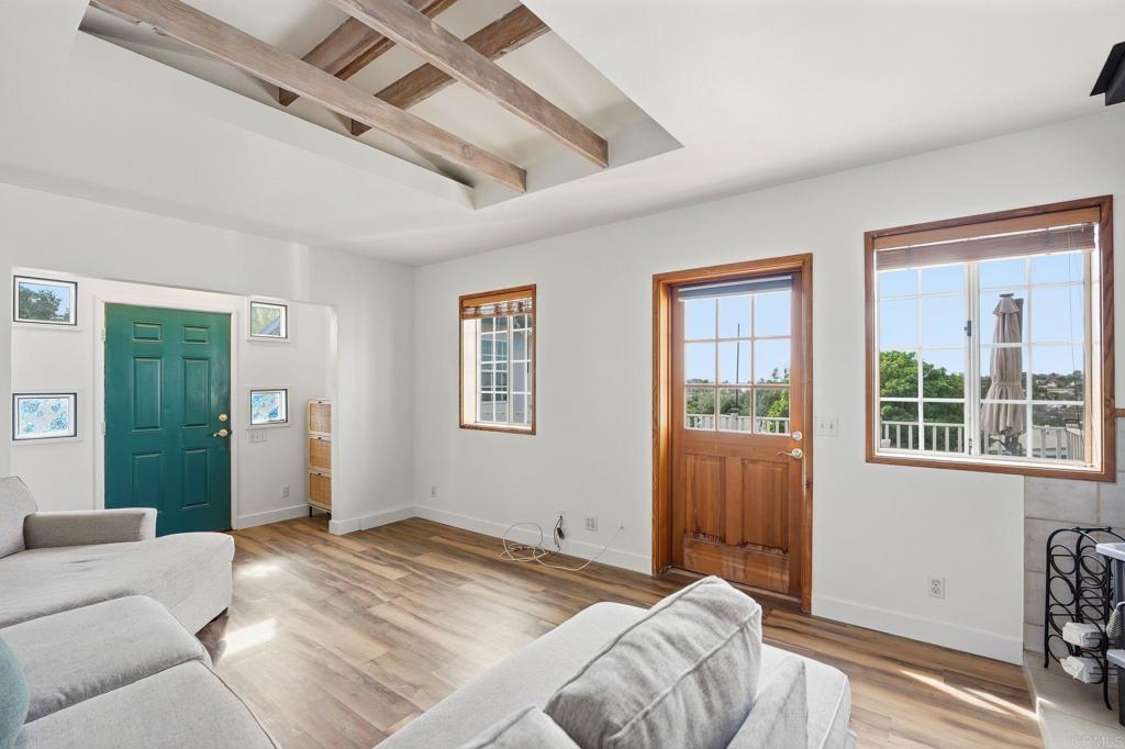 227 Astro Court Vista, CA 92083 - Photo 2 of 28