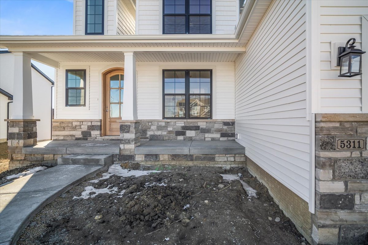 5311 Finlen Lane Bloomington, IL 61705 - Photo 2 of 44