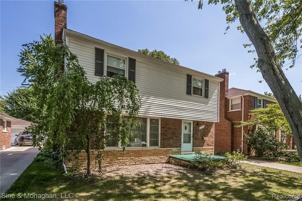 1766 Newcastle Road Grosse Pointe, MI 48236 - Photo 1 of 39