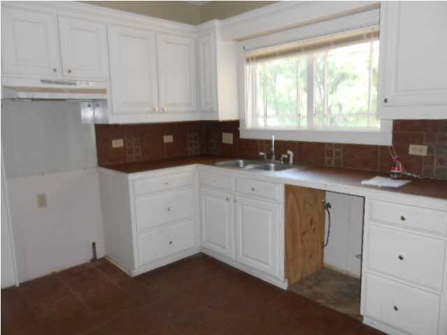 106 Mills Street, Unit B Carthage, MS 39051 - Photo 2 of 7 Photo 2