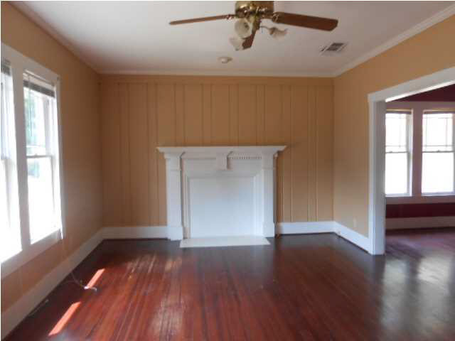 106 Mills Street, Unit B Carthage, MS 39051 - Photo 3 of 7 Photo 3