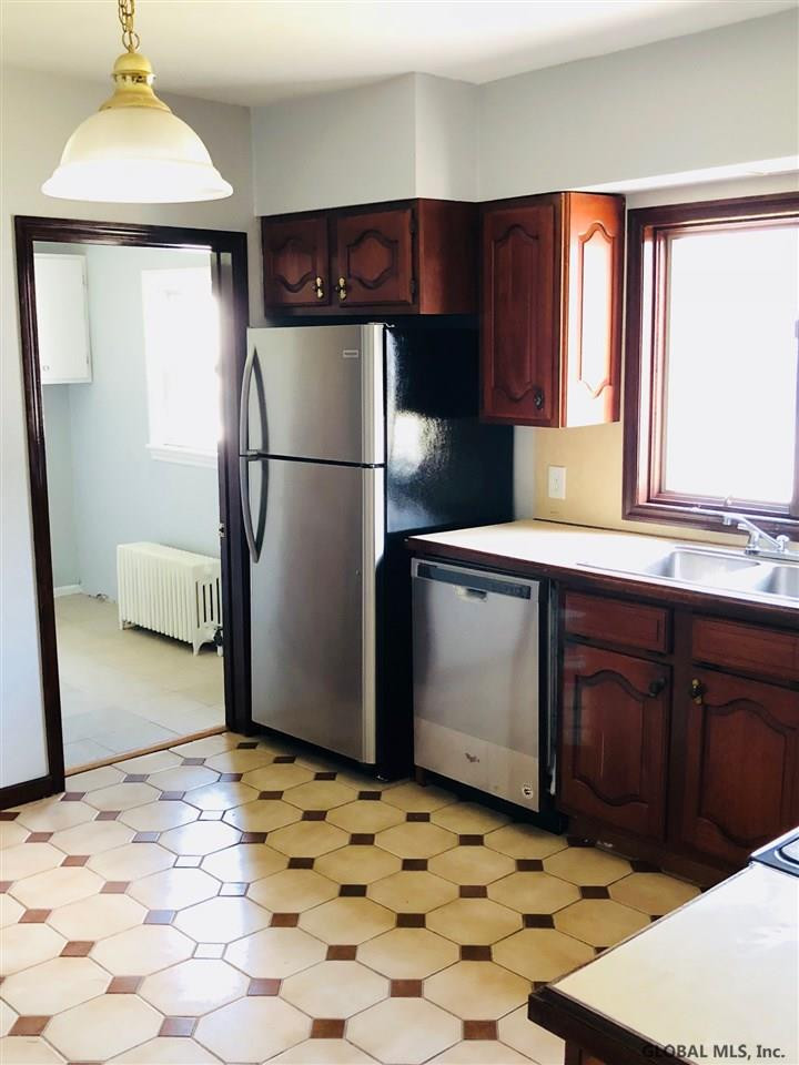1913 Lenox Road Schenectady, NY 12308 - Photo 1 of 10 Photo 1