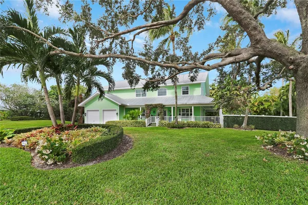 $1,890,000 | 8445 Southeast Bayberry Terrace, Hobe Sound, FL 33455