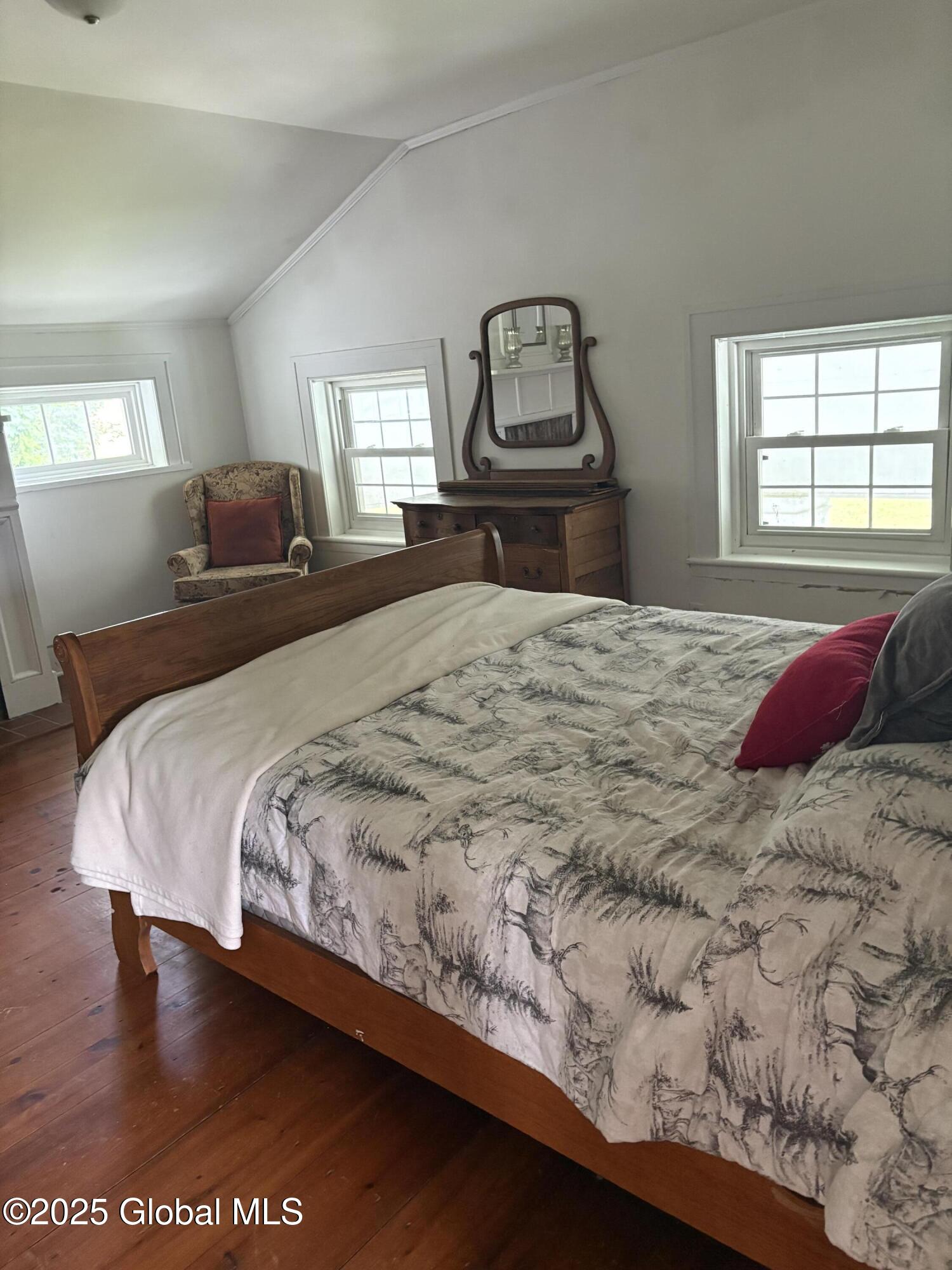 353 Truax Road Amsterdam, NY 12010 - Photo 35 of 61 20250615_222740079_iOS_6