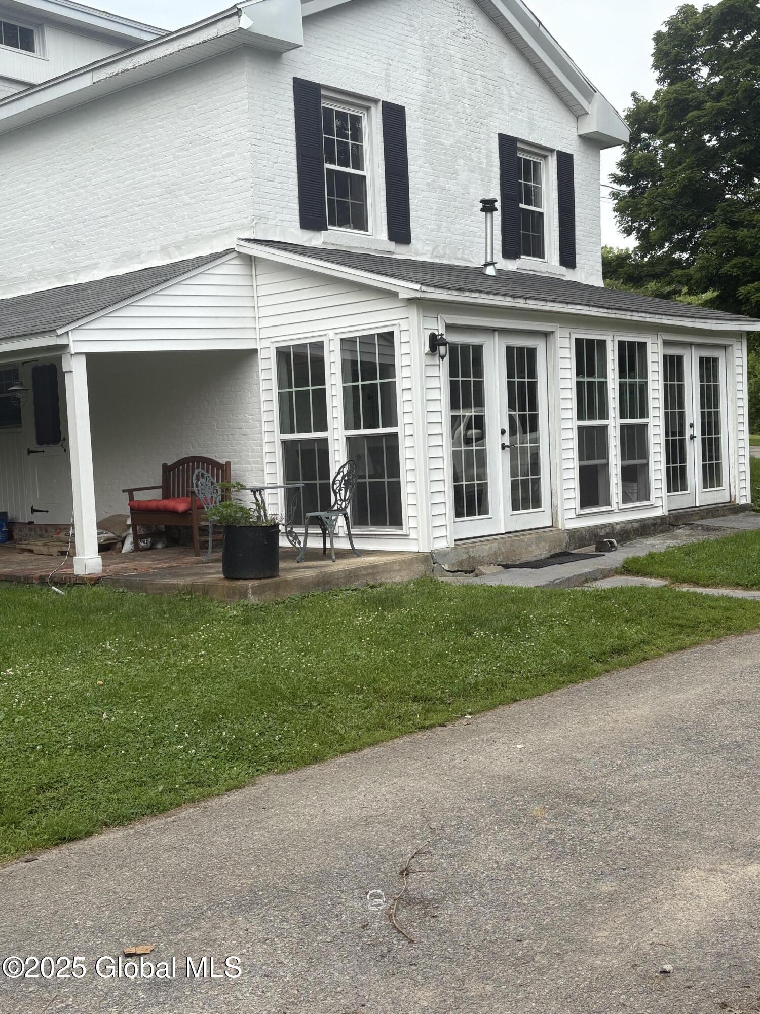 353 Truax Road Amsterdam, NY 12010 - Photo 49 of 61 20250615_221522136_iOS_26