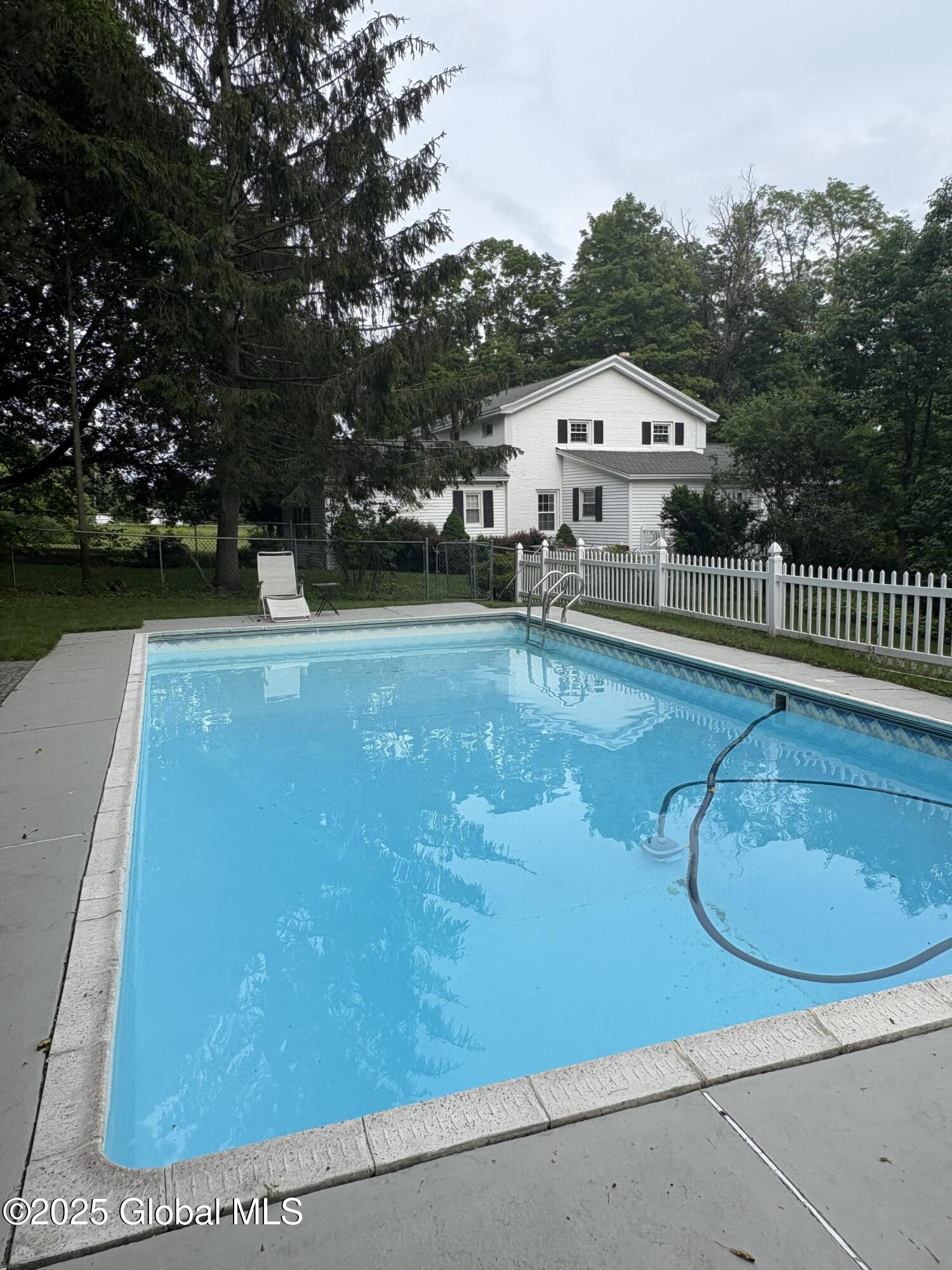 353 Truax Road Amsterdam, NY 12010 - Photo 52 of 61 20250615_221720675_iOS_22