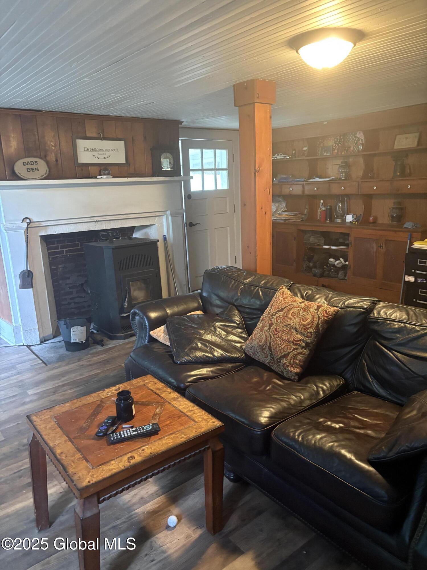353 Truax Road Amsterdam, NY 12010 - Photo 56 of 61 20250615_222008573_iOS_18