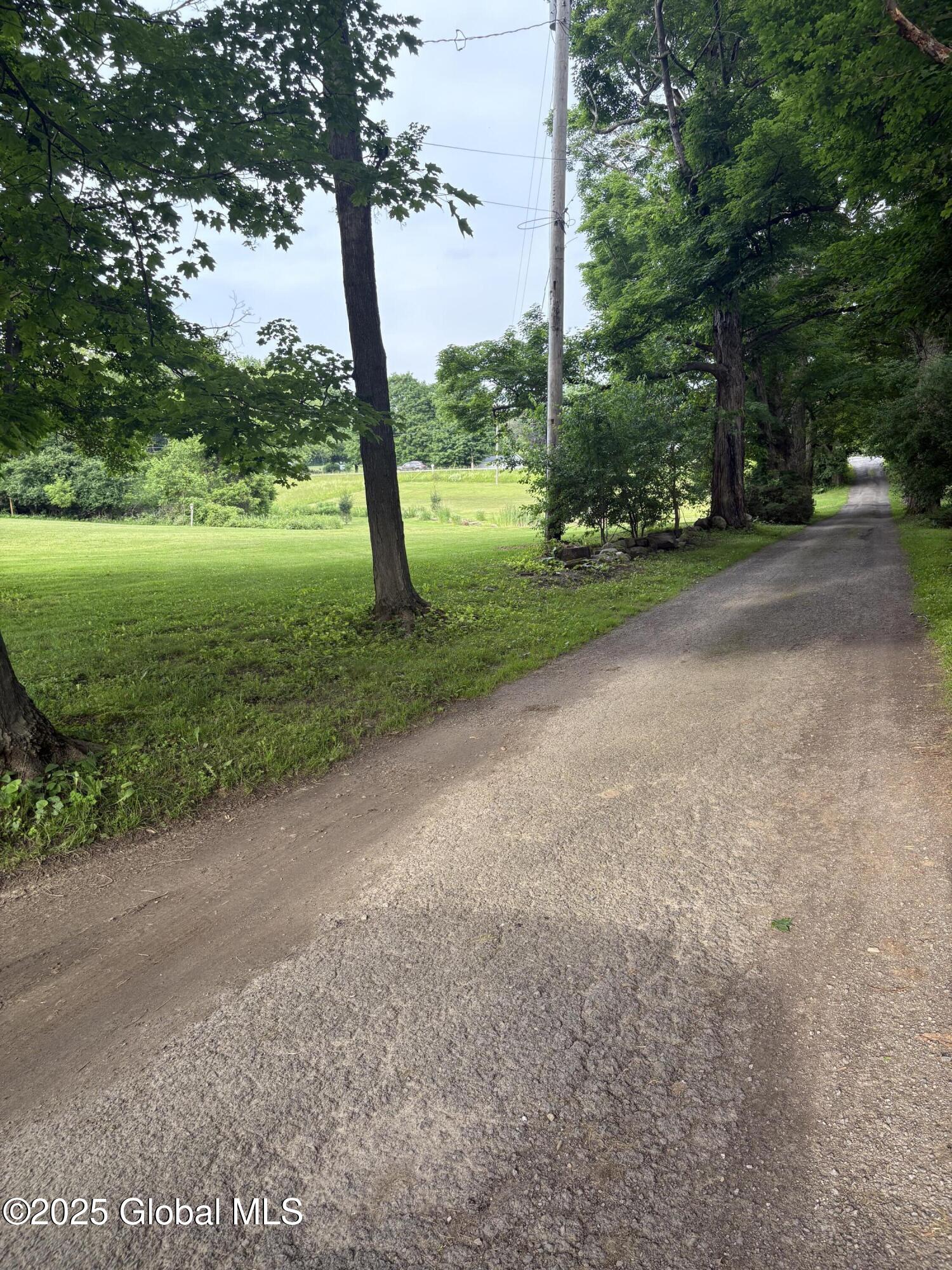 353 Truax Road Amsterdam, NY 12010 - Photo 9 of 61 20250615_223129636_iOS_1