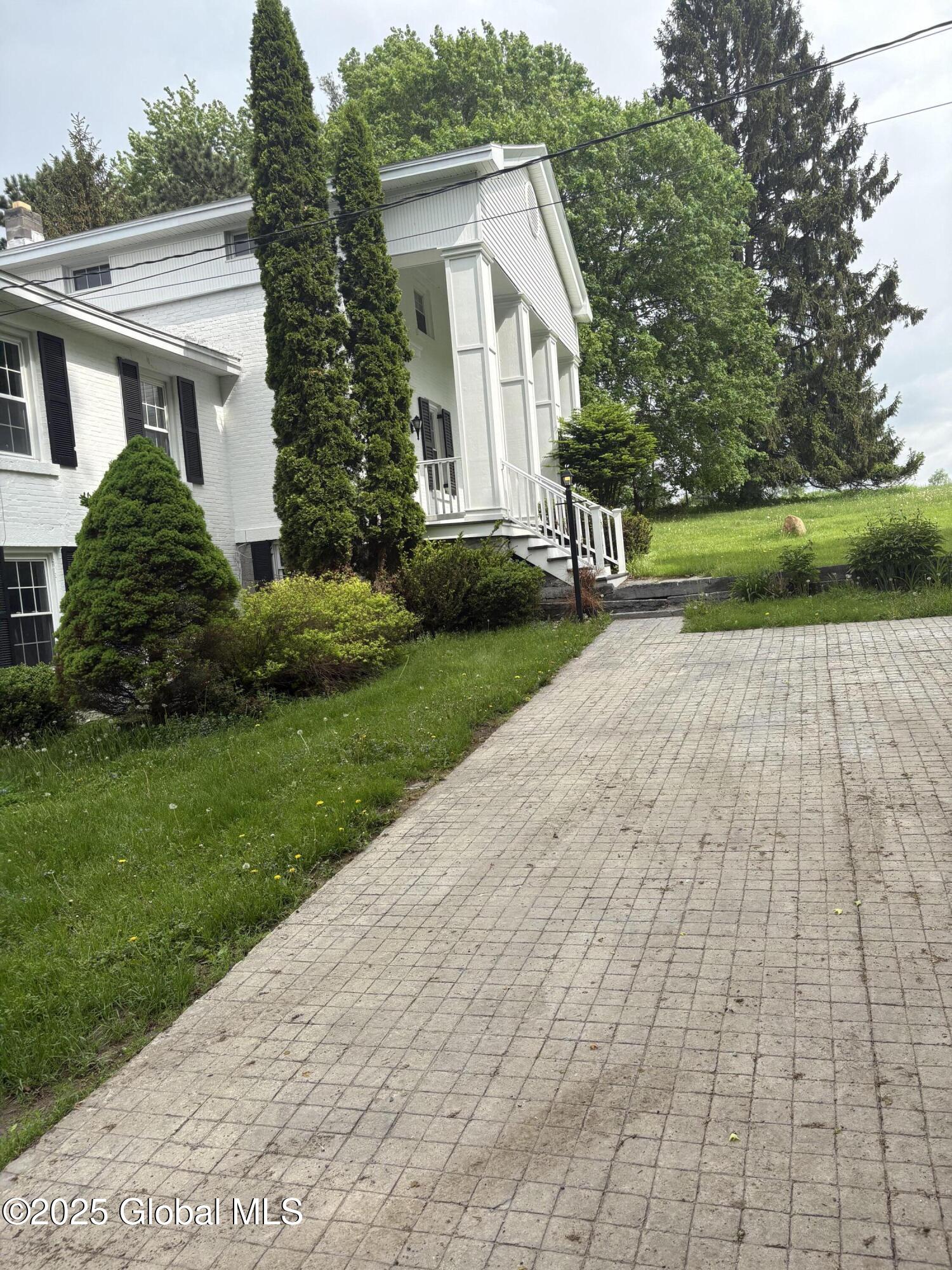 353 Truax Road Amsterdam, NY 12010 - Photo 10 of 61 IMG_0842