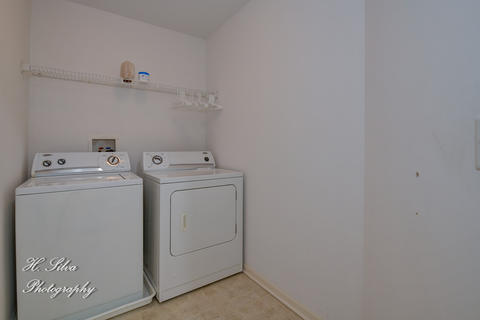 9425 Rainsford Drive Huntley, IL 60142 - Photo 12 of 15 a utility room with dryer and washer