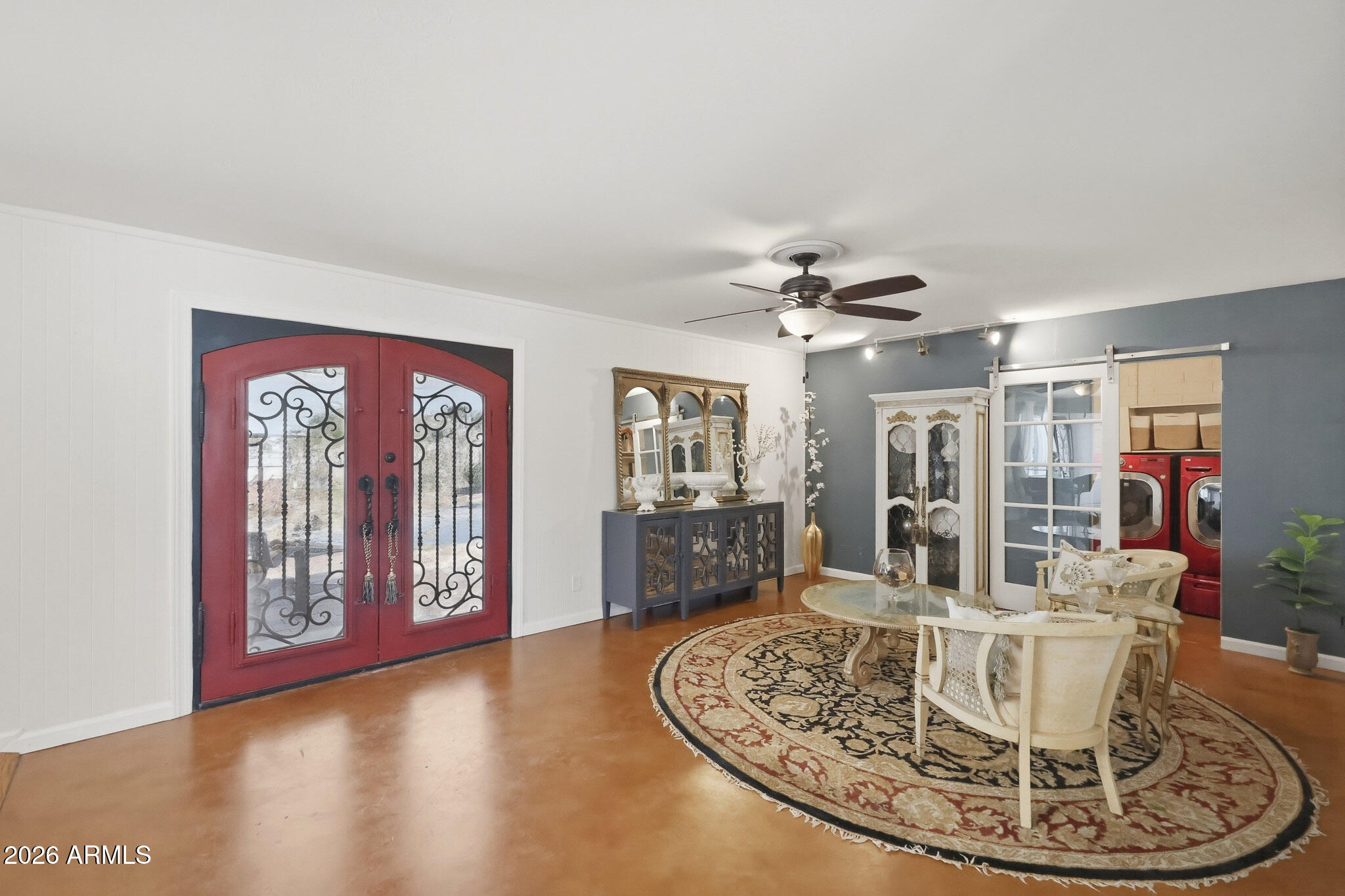 2302 West Berridge Lane Phoenix, AZ 85015 - Photo 17 of 59 Family Room